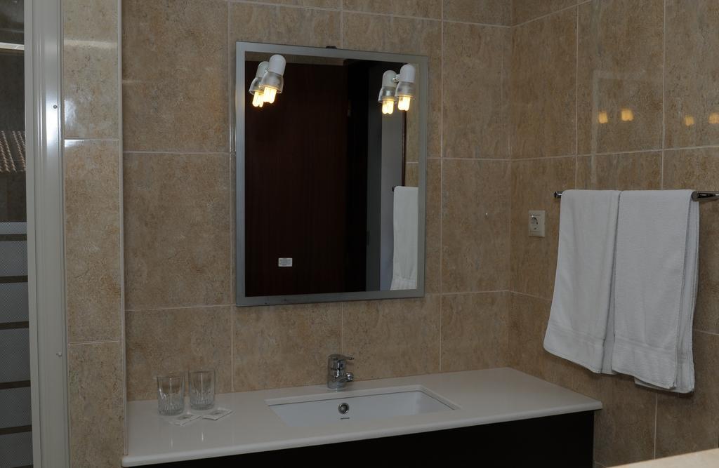 Hotel S. Jorge Batalha Phòng bức ảnh